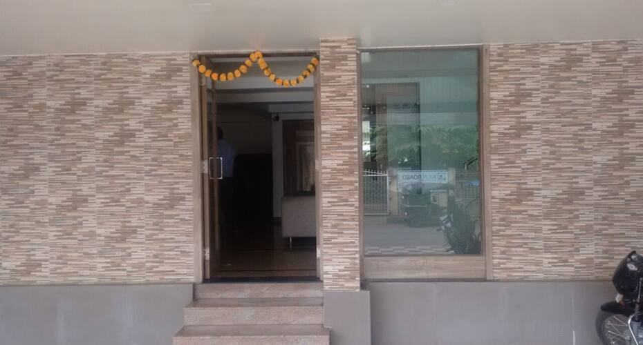 Hotel New Warna, Karad 4